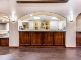 Comfort Inn & Suites Airport-American Way, hotel near Memphis International Airport - MEM, Memphis