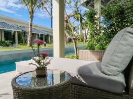 CRAFT Resort & Villas, Phuket Town, hotel di Bandar Phuket
