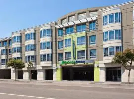 Holiday Inn Express Hotel & Suites Fisherman's Wharf by IHG
