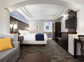 Days Inn & Suites by Wyndham Houston Hobby Airport, hotel near William P. Hobby Airport - HOU, 