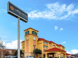 La Quinta by Wyndham DFW Airport West - Bedford, hotel in Bedford