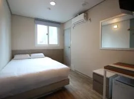 Dongdaemun Hwashin Hostel