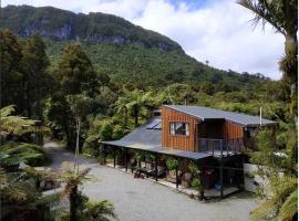 Te Nikau Retreat, glamping en Punakaiki