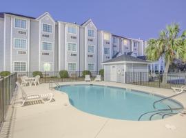 Microtel Inn & Suites by Wyndham Gulf Shores, hotel di Gulf Shores
