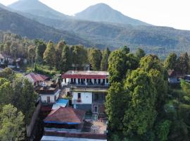 Adila Warung and Homestay, guest house in Munduk