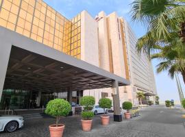 Crowne Plaza Kuwait Al Thuraya City by IHG, hotel in Kuwait