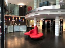 Le Rex Hôtel, hotel a Tarbes