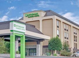 Wyndham Garden Charlotte Airport Southeast, hotel in Charlotte