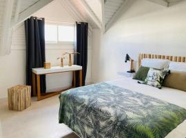 Love Spot Appartement, hotel v destinácii Baie Nettle
