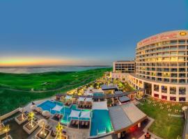 Crowne Plaza Yas Island by IHG, hotel near Abu Dhabi International Airport - AUH, 