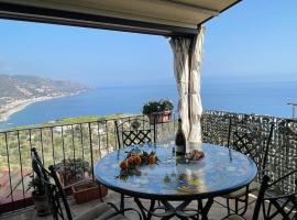 DIMORA DISIU - Jacuzzi & Sea View - 4 minuti a piedi dal centro, hotel di Taormina