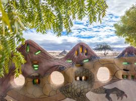 Lotan Desert Travel Hotel, chalet de montaña en Naẖal Ya‘alon