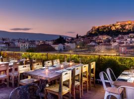 360 Degrees, hotel en Atenas