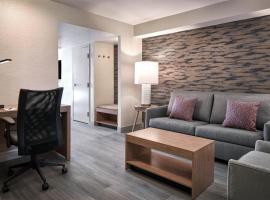 Sheraton Richmond Airport Hotel, מלון ליד נמל התעופה הבינלאומי ריצ'מונד - RIC, 