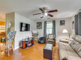 Eureka Springs Apartment Blue Moon Ridge, hotel in Eureka Springs