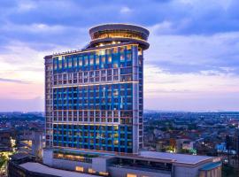 DoubleTree by Hilton Surabaya, ξενοδοχείο στη Σουραμπάγια