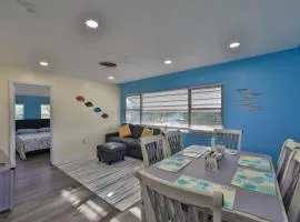 Lovely vacation home 1 block from beach & downtown Gulfport