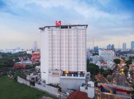 Swiss-Belinn Tunjungan Surabaya, ξενοδοχείο στη Σουραμπάγια