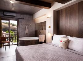 Tsikeli Boutique Hotel Meteora - Adults Friendly, ξενοδοχείο στην Καλαμπάκα