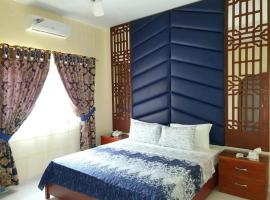 Hotel Times Inn Karachi, hotel near Jinnah International Airport - KHI, Karachi