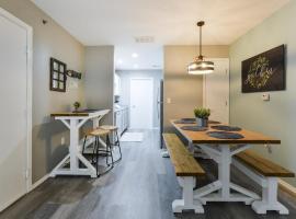 Comfort Cottage - No Stairs, hotel in Branson