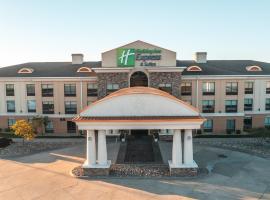 Holiday Inn Express Hotel and Suites Saint Robert by IHG, hotel in Saint Robert