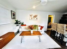 Charming 1-Bed Cottage in Ortega, hotel in Jacksonville