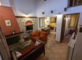 Diminio 3 Whole House - Chalet, ξενοδοχείο στην Αράχωβα