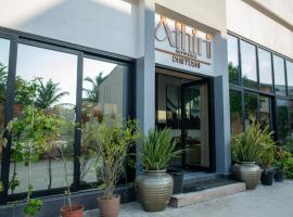 Athiri Residence – hotel w mieście Dhiffushi