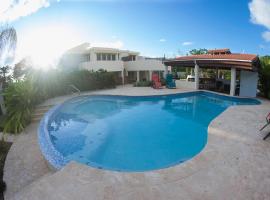 Bella Noni B&B, tapak glamping di Aguadilla