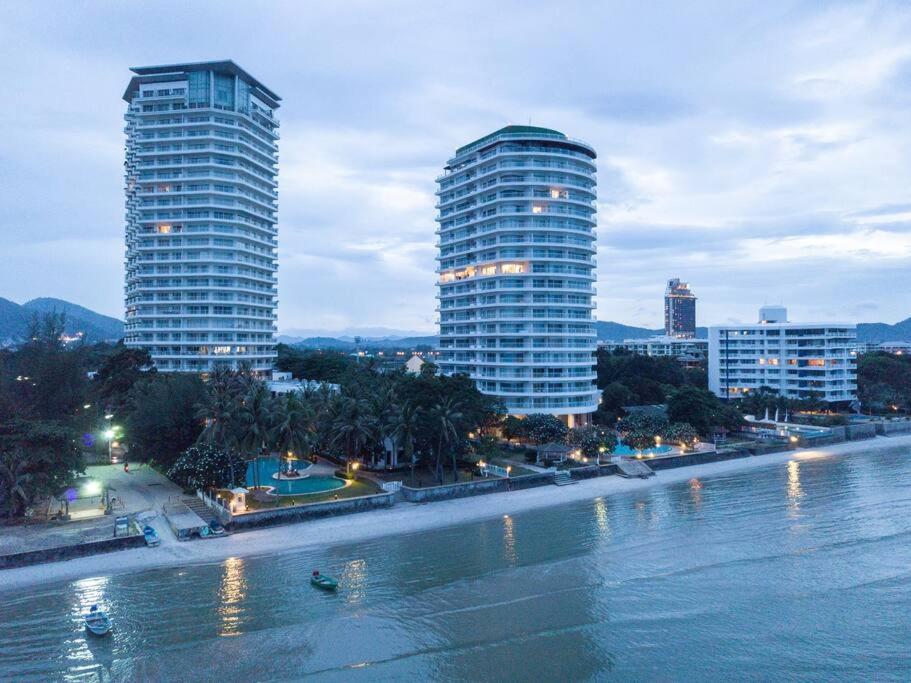 ภูมิทัศน์ธรรมชาติใกล้อพาร์ตเมนต์
