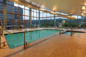 Πισίνα στο ή κοντά στο Wyndham Grand Pittsburgh