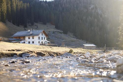 Rifugio Malga Ra Stua