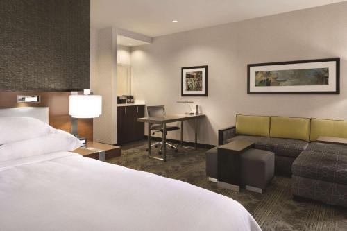 Istumisnurk majutusasutuses Embassy Suites Pittsburgh-Downtown