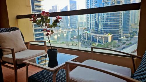 Modern, spacious, Luxe 5BR plus Maid condo in JBR, near JBR Beach, Marina view, By La Buena Vida Holiday Homes