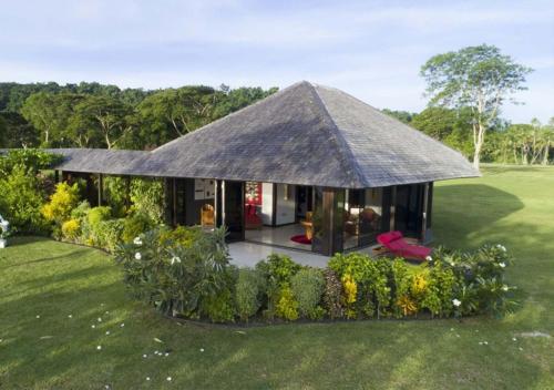 One-Bedroom Bungalow
