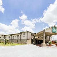 Quality Suites Houston Hobby Airport, hotel near William P. Hobby Airport - HOU, Houston