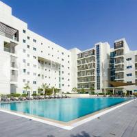 Bloomfields Deluxe 1Br with Balcony Leonardo, hotel near Abu Dhabi International Airport - AUH, Abu Dhabi
