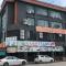 Super OYO 90668 Joy Inn