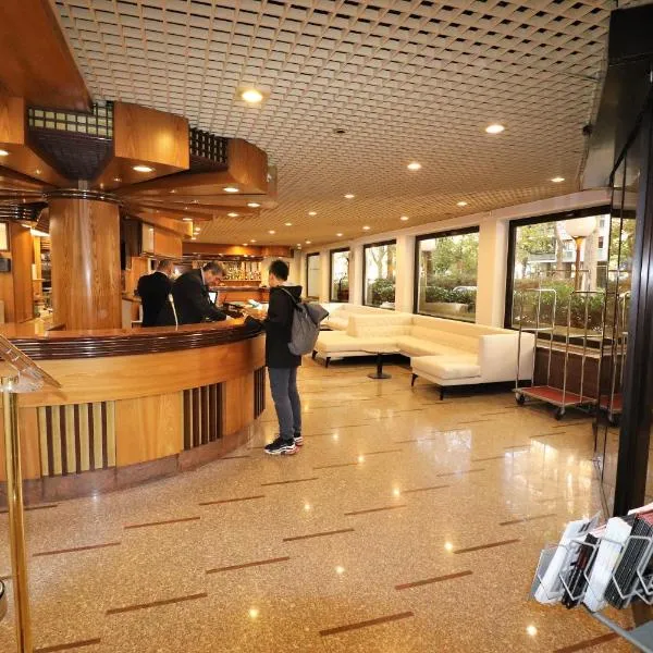 Hotel Domenichino, hotel a Milano