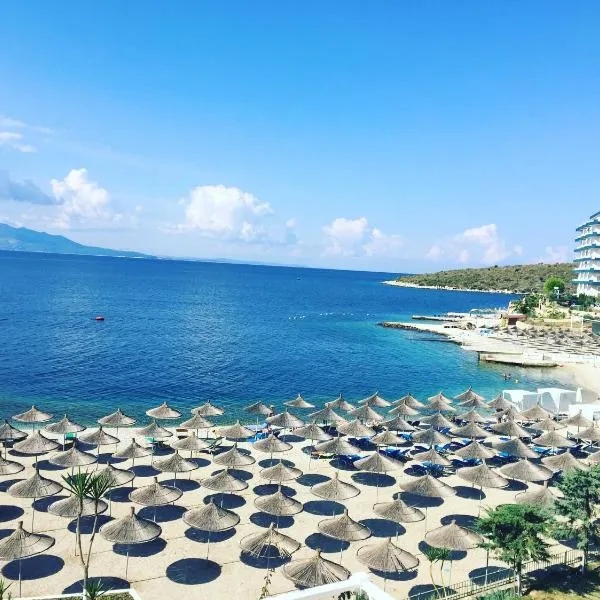 Hard Rock Apartments, ξενοδοχείο στους Αγίους Σαράντα