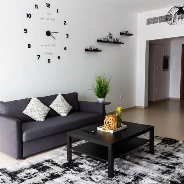 Supurb 2 Bed Apt Beach Front (City View), hotel din Abu Dhabi