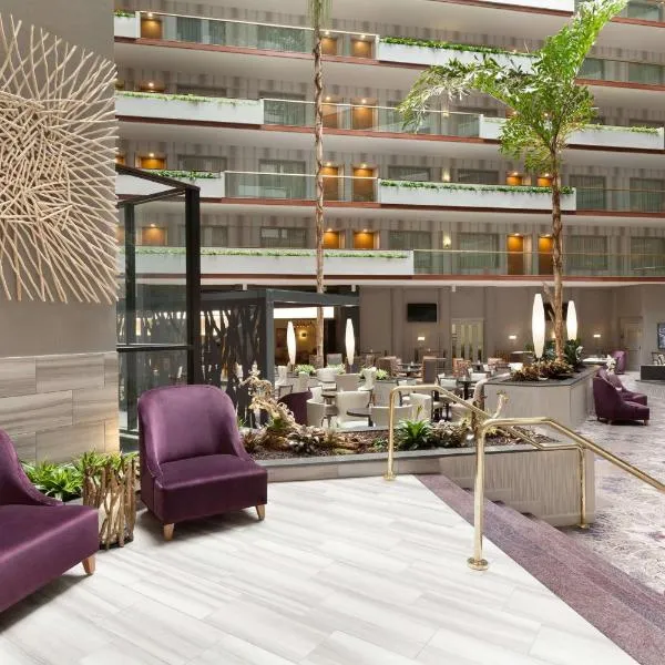 어바인에 위치한 호텔 Embassy Suites by Hilton Irvine Orange County Airport