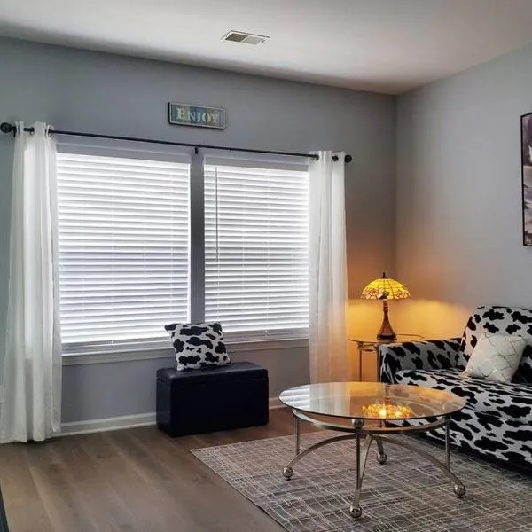 Remodeled One Bedroom Condo at Fairways, hotel in Myrtle Beach