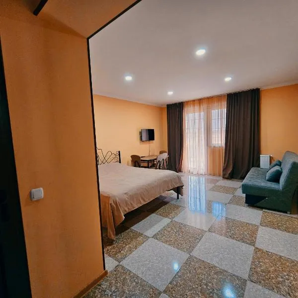 Tourist Complex Khomi, hotel in Chargali
