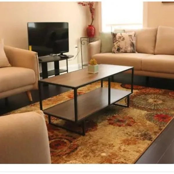 Entire 3 bedroom Private Luxury Condo, hotel in Washington, D.C.