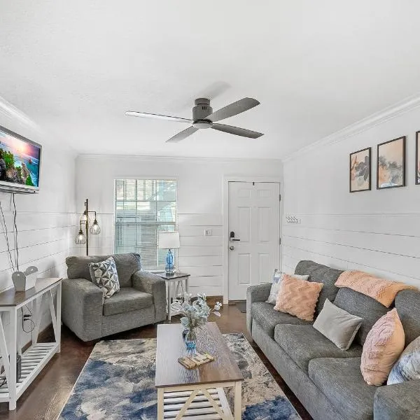 Anastasia Island Condo, hotel in St. Augustine