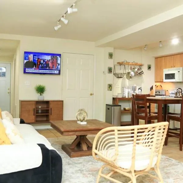 Private Room with Ensuite Bathroom Centrally Located, hotel in Washington, D.C.