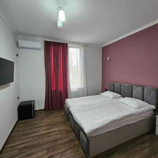 Urban hotel Tsalenjikha, hotel di Tsalenjikha