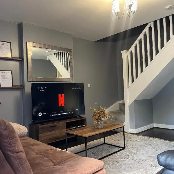 Entire Home in Middleton, Manchester, hotel en Middleton